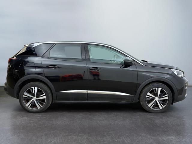 Peugeot 3008 image 2