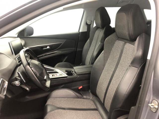 Peugeot 3008 image 2