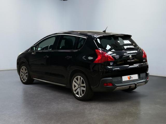 Peugeot 3008 Hybrid4 image 3