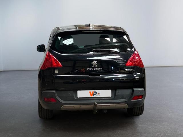Peugeot 3008 Hybrid4 image 5