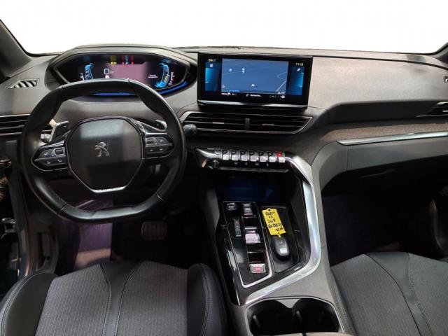 Peugeot 3008 image 2