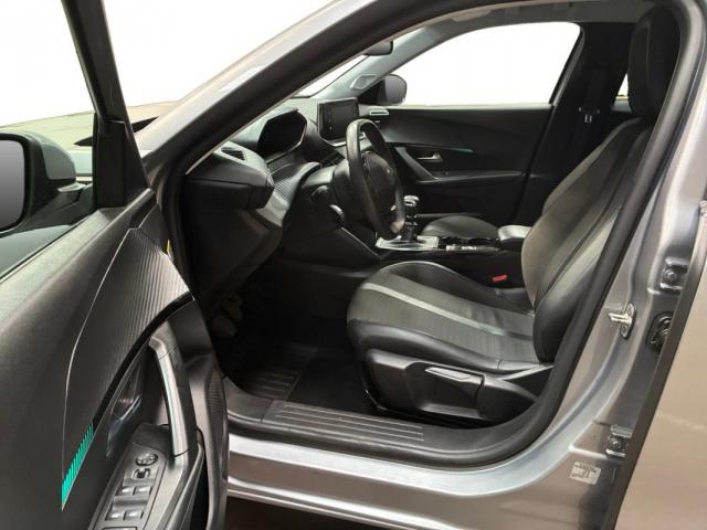 Peugeot 2008 image 6
