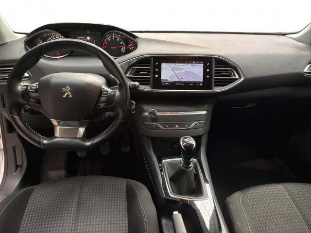 Peugeot 308 image 1