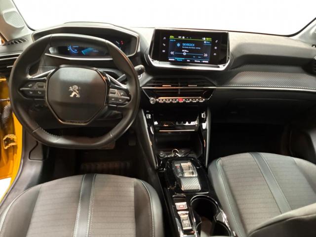 Peugeot 208 image 6