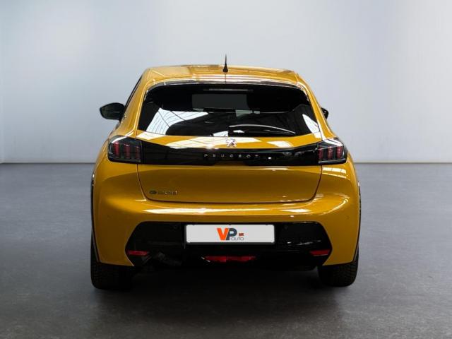 Peugeot 208 image 1