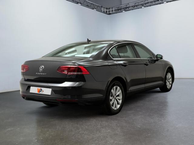 Volkswagen Passat image 4