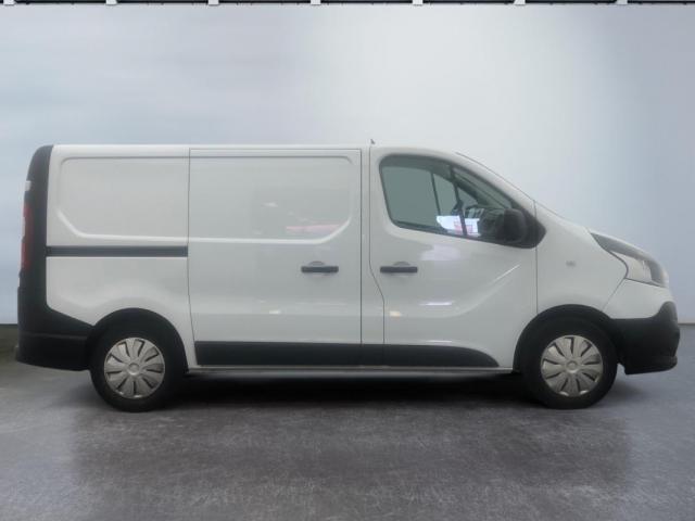 Renault Trafic image 8