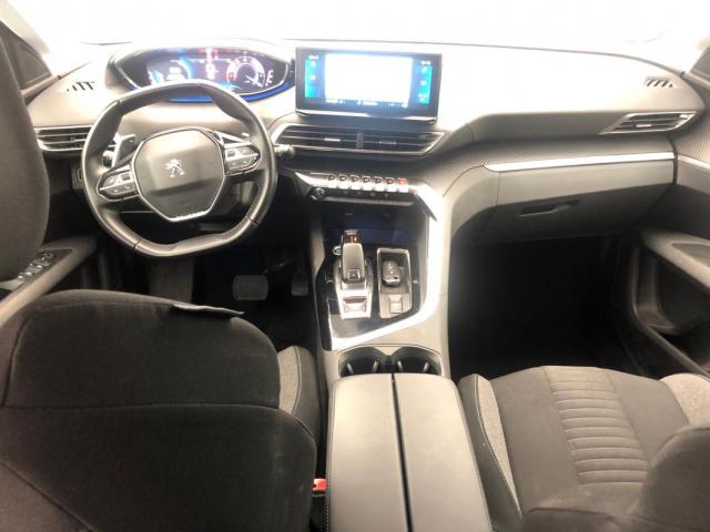 Peugeot 3008 image 2
