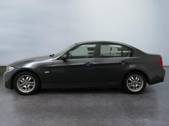 Bmw Série 3 image 4