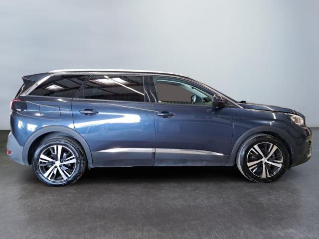 Peugeot 5008 image 4
