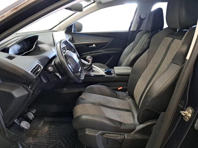 Peugeot 5008 image 6