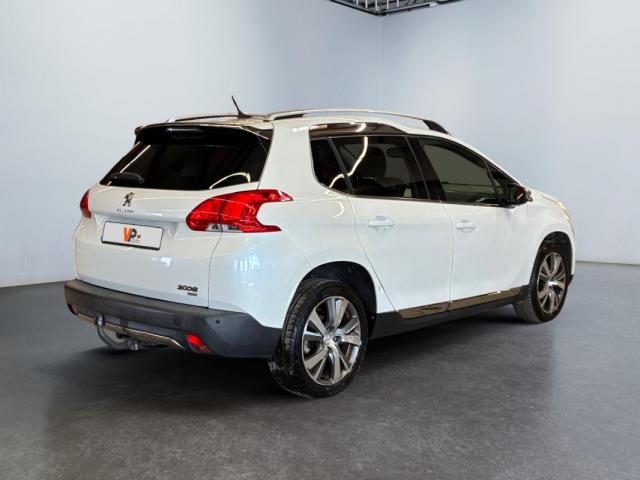 Peugeot 2008 image 2