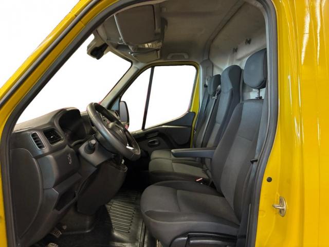 Renault Master image 1