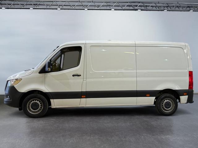 Mercedes Benz Sprinter image 8