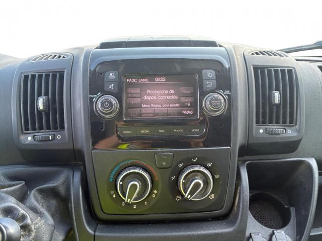 Peugeot Boxer image 2