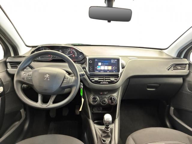 Peugeot 208 image 8