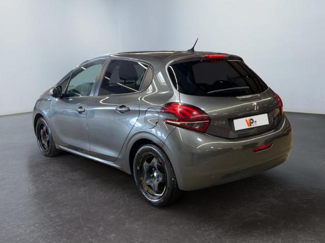 Peugeot 208 image 2