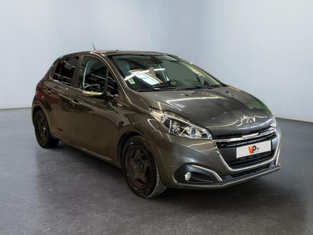 Peugeot 208 image 6