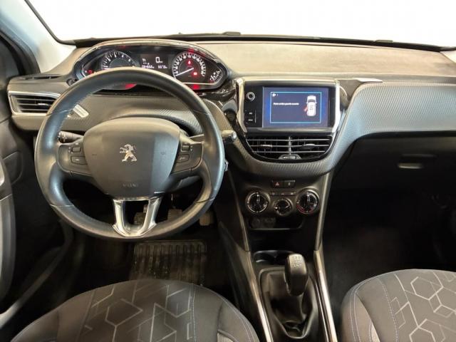 Peugeot 2008 image 7