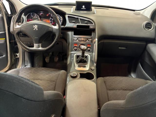 Peugeot 3008 image 3
