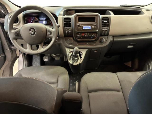 Renault Trafic image 9