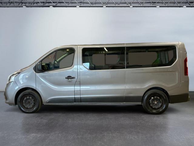 Renault Trafic image 1