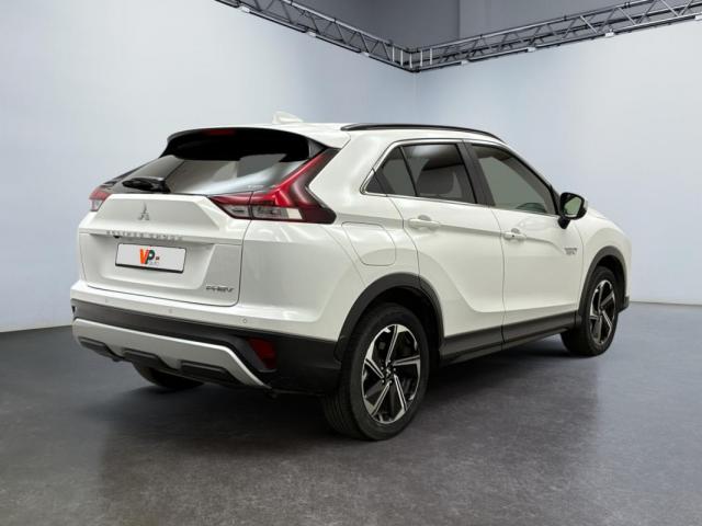 Mitsubishi Eclipse Cross image 9