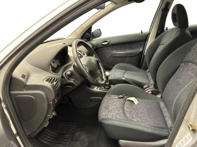 Peugeot 206 Sw image 7