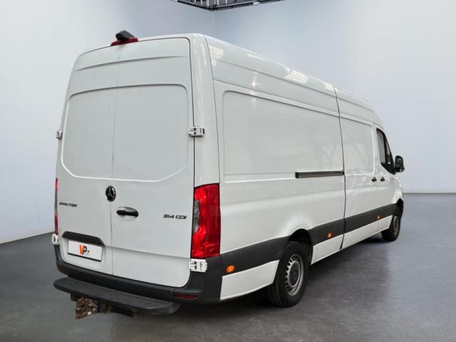 Mercedes Benz Sprinter image 4