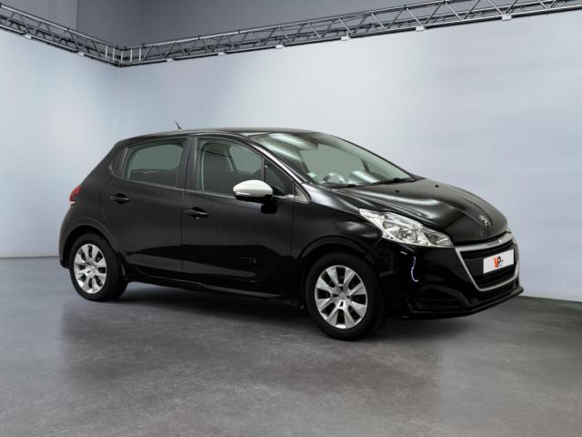 Peugeot 208 image 8