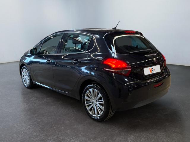 Peugeot 208 image 5