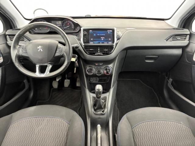 Peugeot 208 image 3