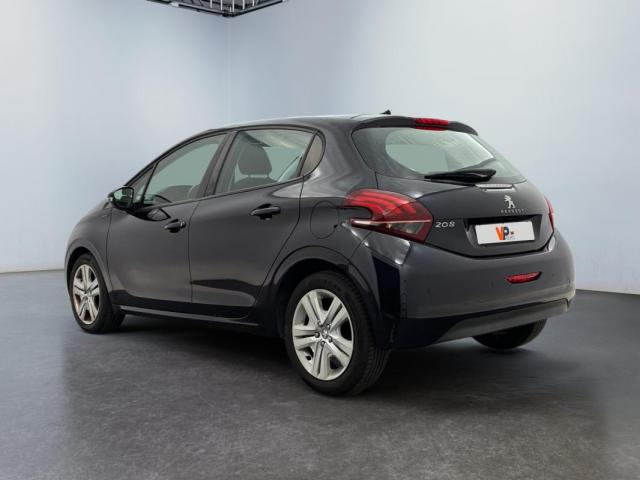 Peugeot 208 image 8