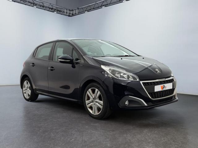 Peugeot 208 image 1