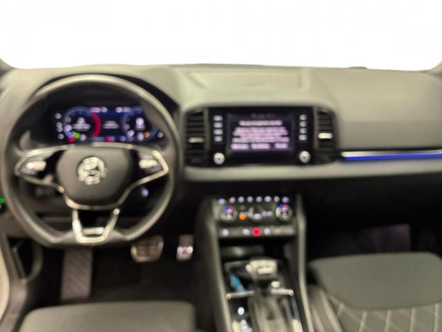 Skoda Karoq image 8