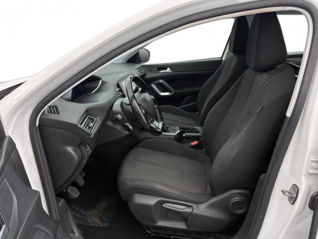 Peugeot 308 image 1
