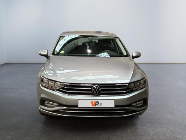 Volkswagen Passat image 5