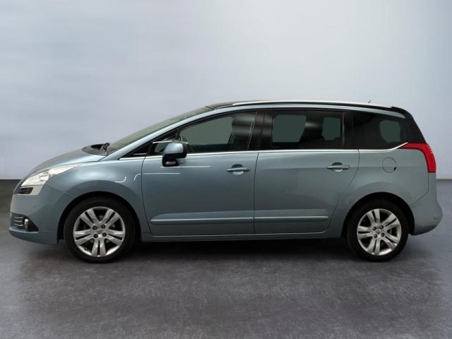 Peugeot 5008 image 7