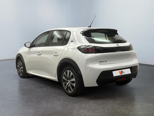 Peugeot 208 image 1