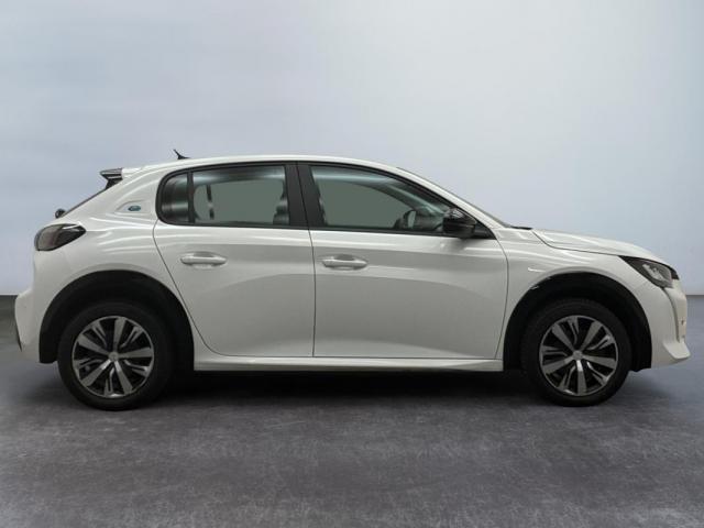 Peugeot 208 image 4