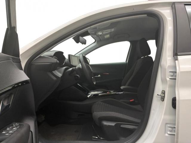 Peugeot 208 image 3