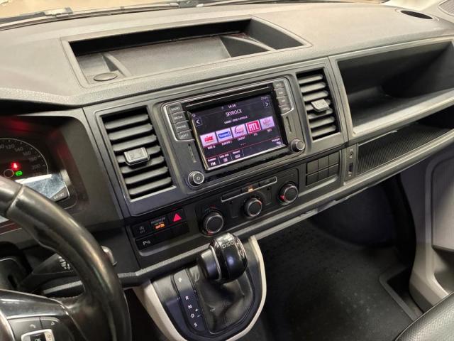 Volkswagen Transporter image 7