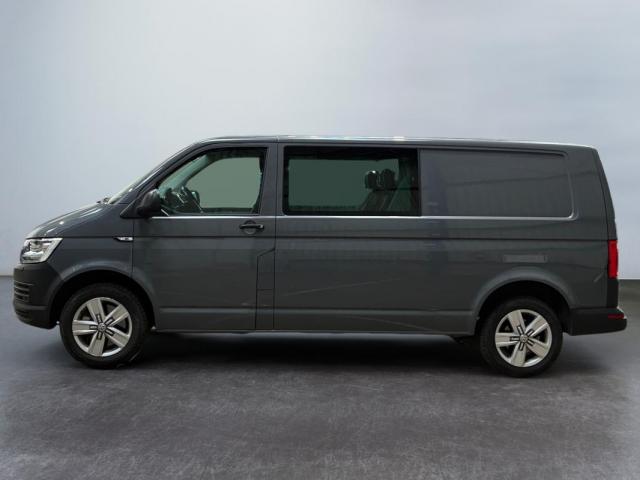 Volkswagen Transporter image 3