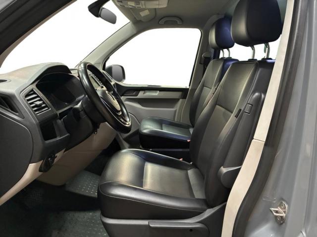 Volkswagen Transporter image 8