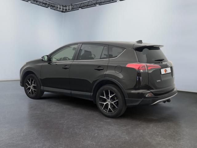 Toyota Rav4 image 8