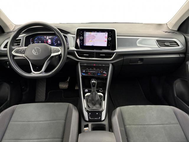 Volkswagen T-Roc image 8