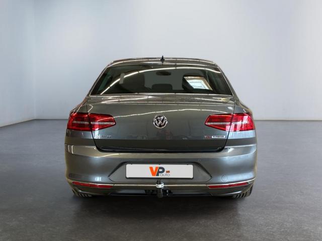 Volkswagen Passat image 3