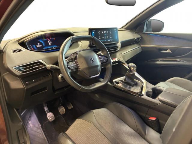 Peugeot 5008 image 1