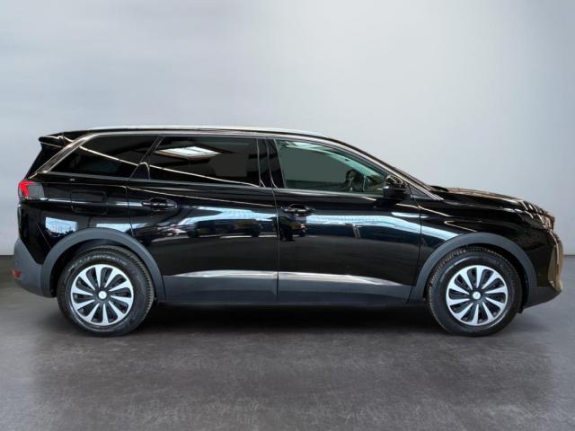 Peugeot 5008 image 6