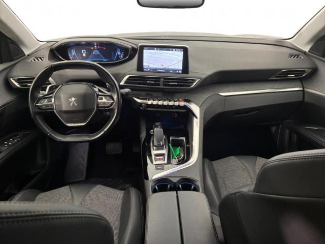 Peugeot 5008 image 1
